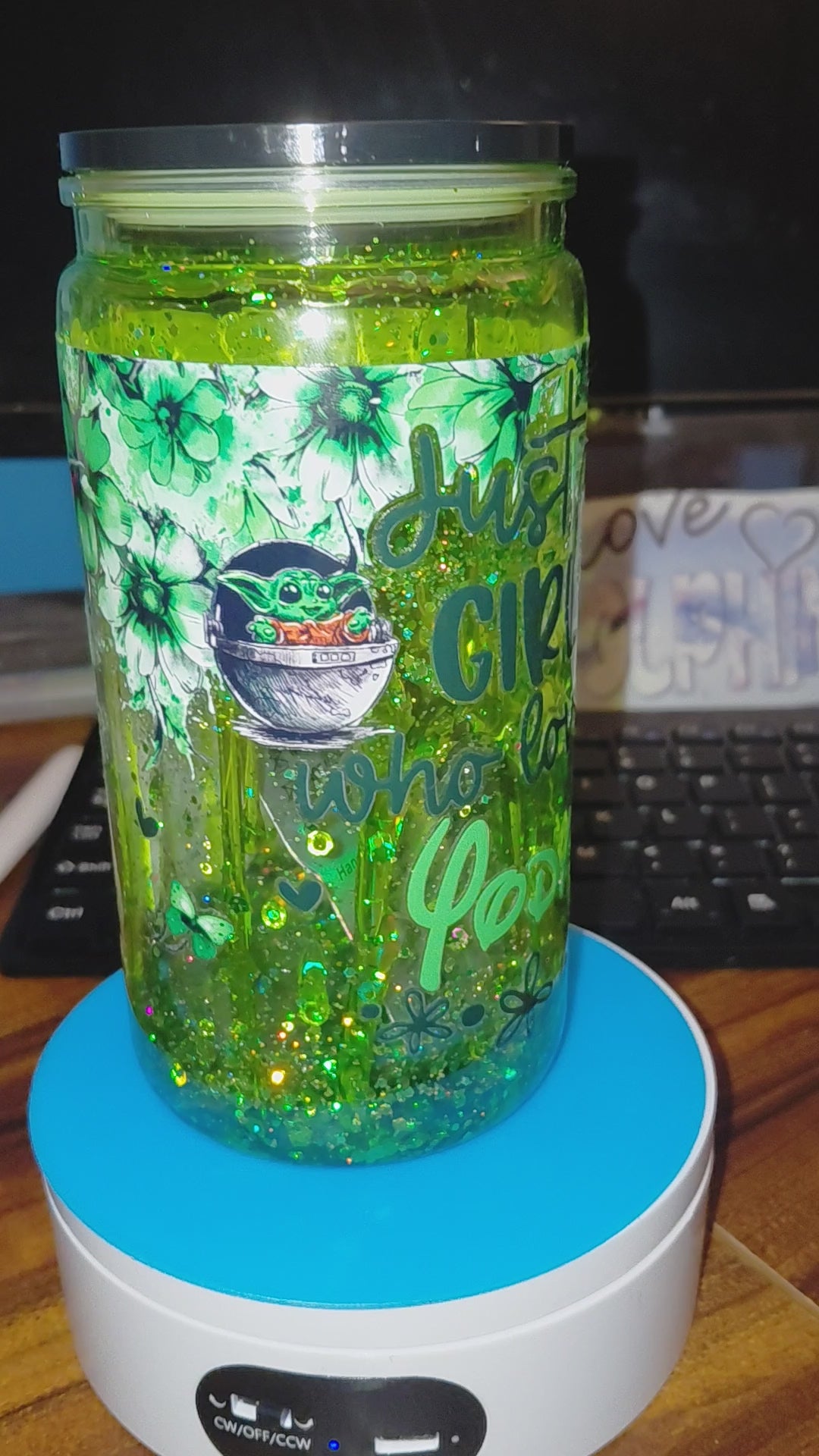 Yoda 16oz Snowglobe honey drip